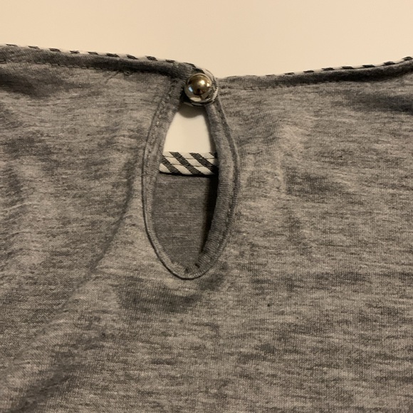 Women’s LG Top - Picture 3 of 4